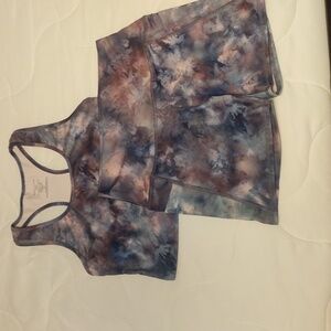 Like New! 2 Piece Workout Set Top And Biker Shorts Tye Die Size Large